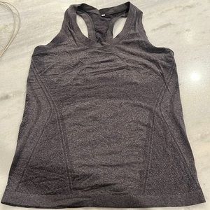 Momentum Seamless Racerback Tank